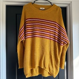 3 FOR $18 SALE HP 🎉 Entro Sweater Medium